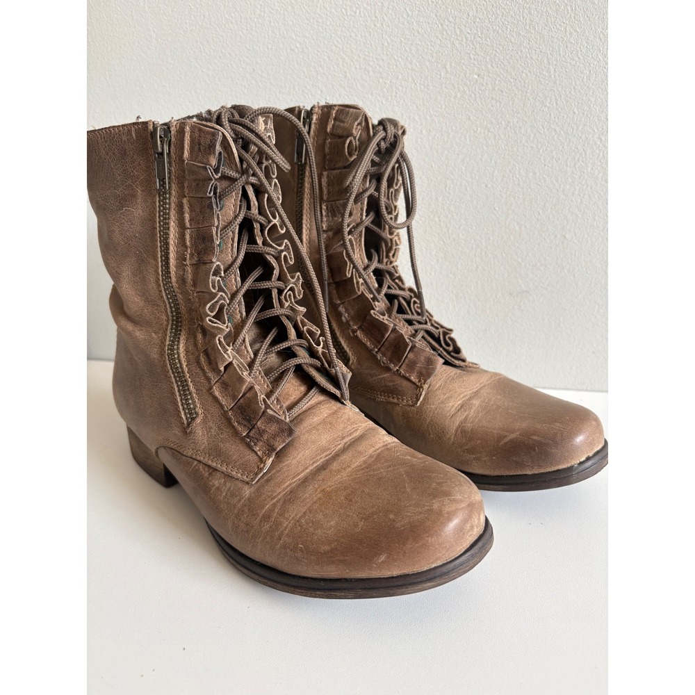 Betsey Johnson Brown Leather Ruffle Lace Up Side Zip Combat Boots Size 8.5